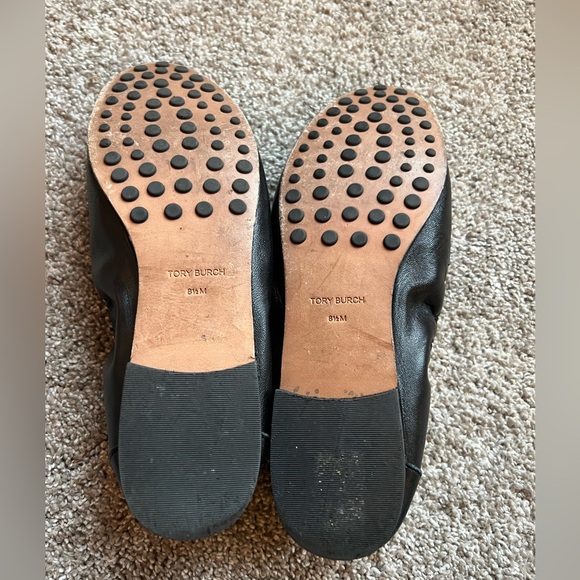 8.5 Tory Burch Ballet Loafers Black with Gold Accent - Picture 3 of 3